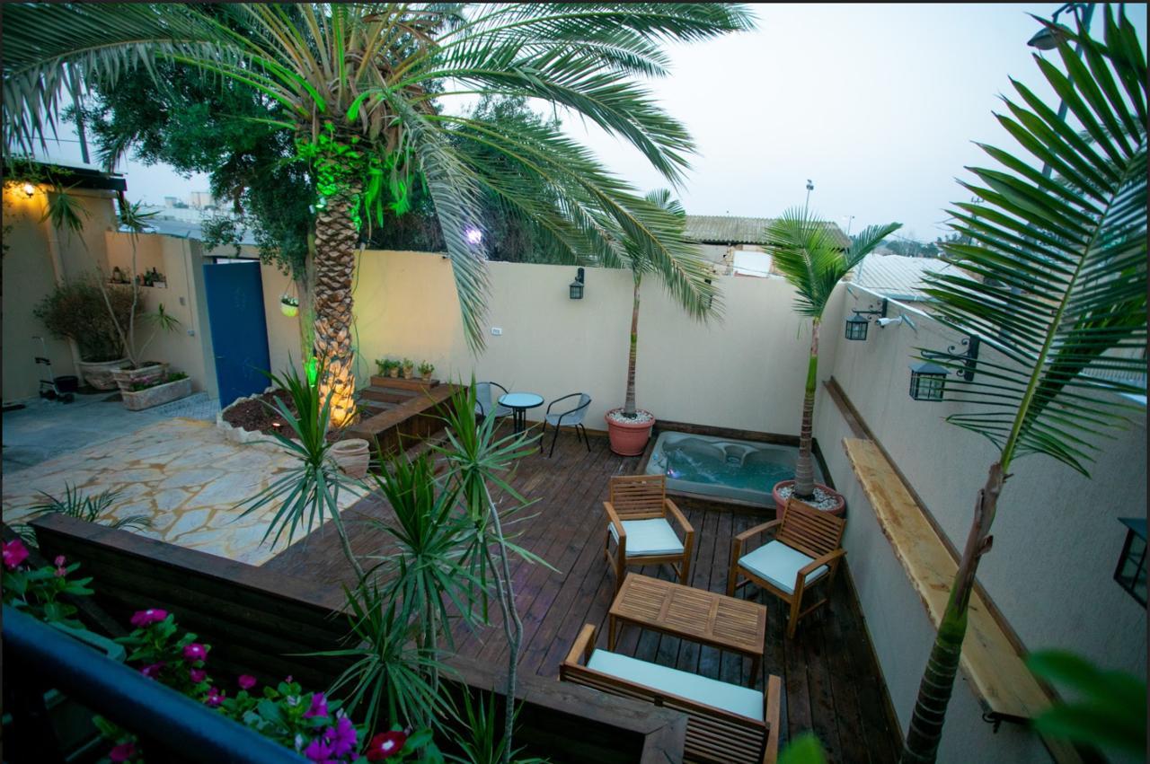 Eshel Mansion - Boutique Suites Beersheba Bagian luar foto