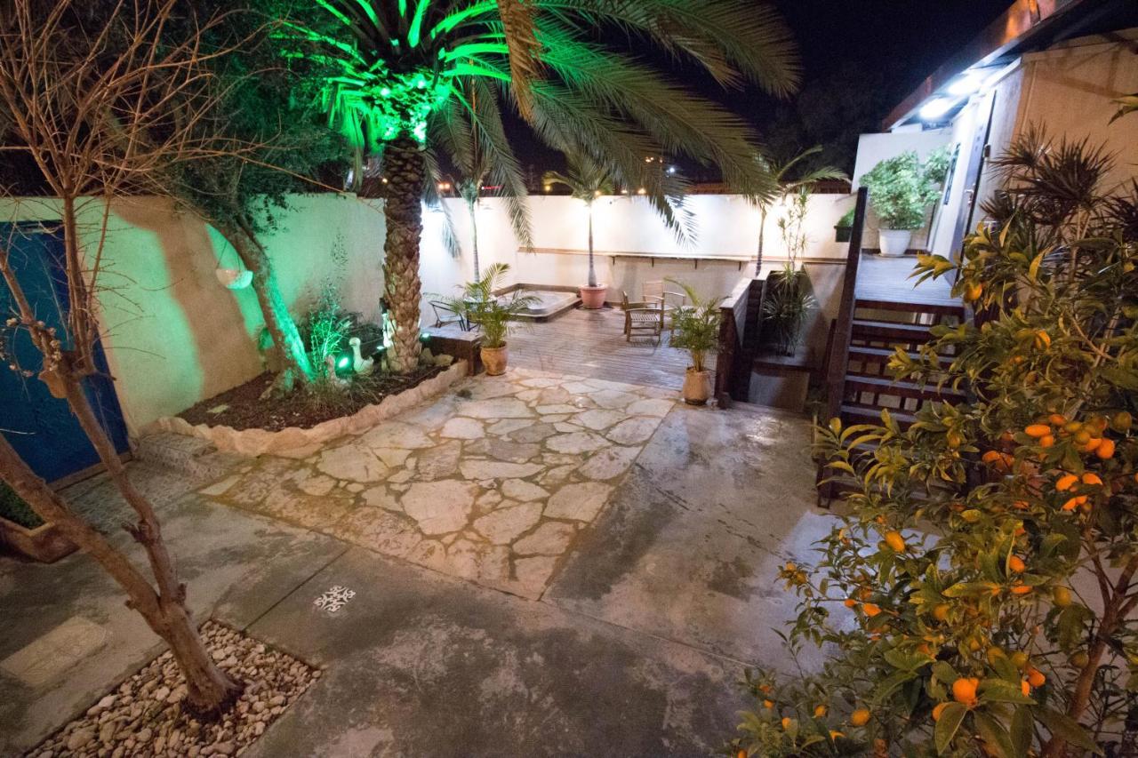 Eshel Mansion - Boutique Suites Beersheba Bagian luar foto